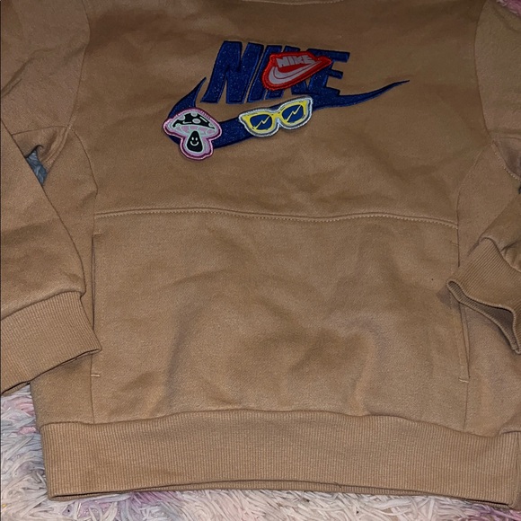 Nike Tan Hoodie kids size 5/6 Medium with Blue Logo - Picture 3 of 7